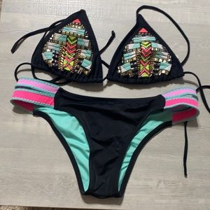 Tie bikini